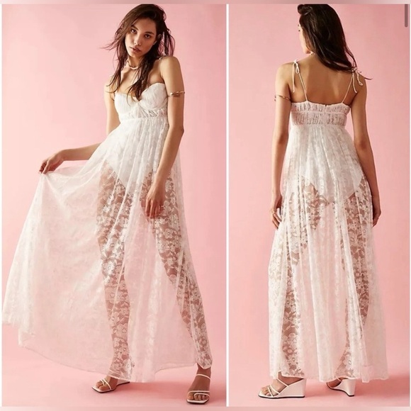 NWT For Love and Lemons Lorena Dress in size Medium - Picture 15 of 16